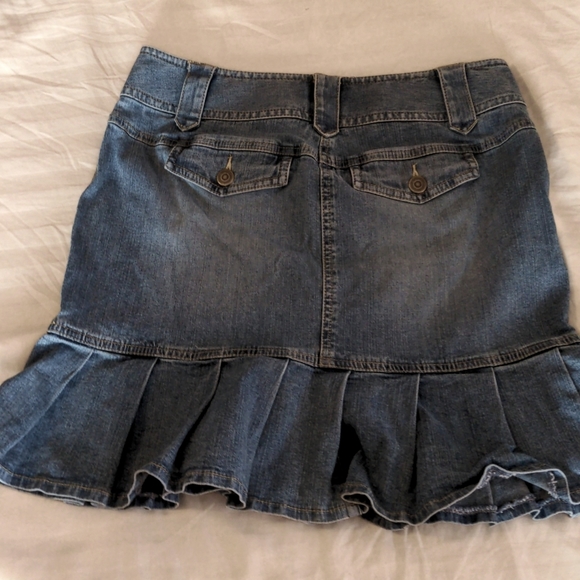 Loft Size 2 Denim Skirt with Ruffle Bottom - Picture 2 of 4